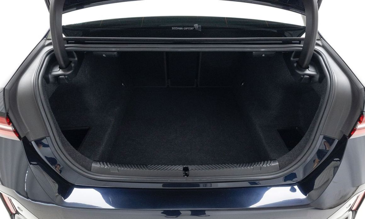 BMW 5-Series 2024