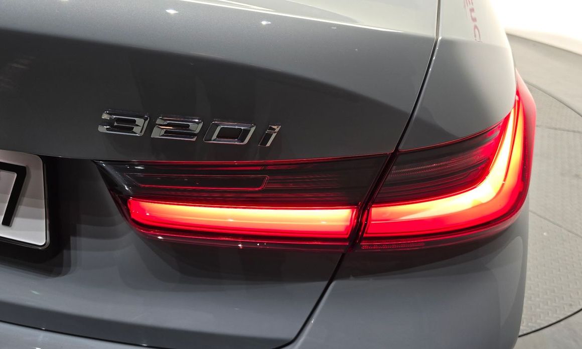 BMW 3-Series 2025