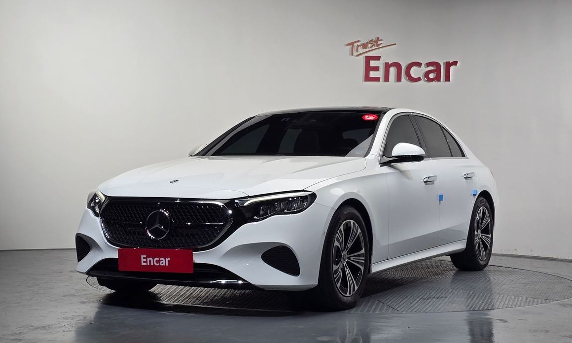 Mercedes-Benz E-Class 2024