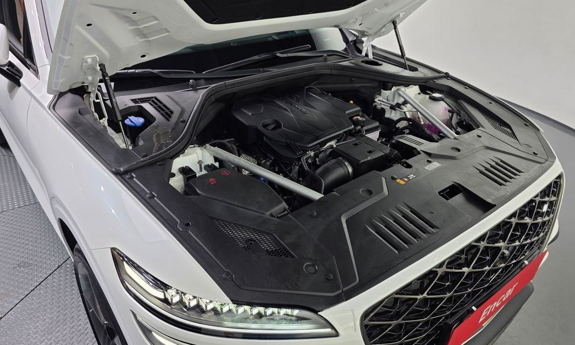 Genesis GV70 2025