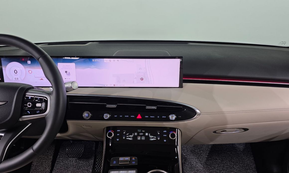 Genesis GV70 2025