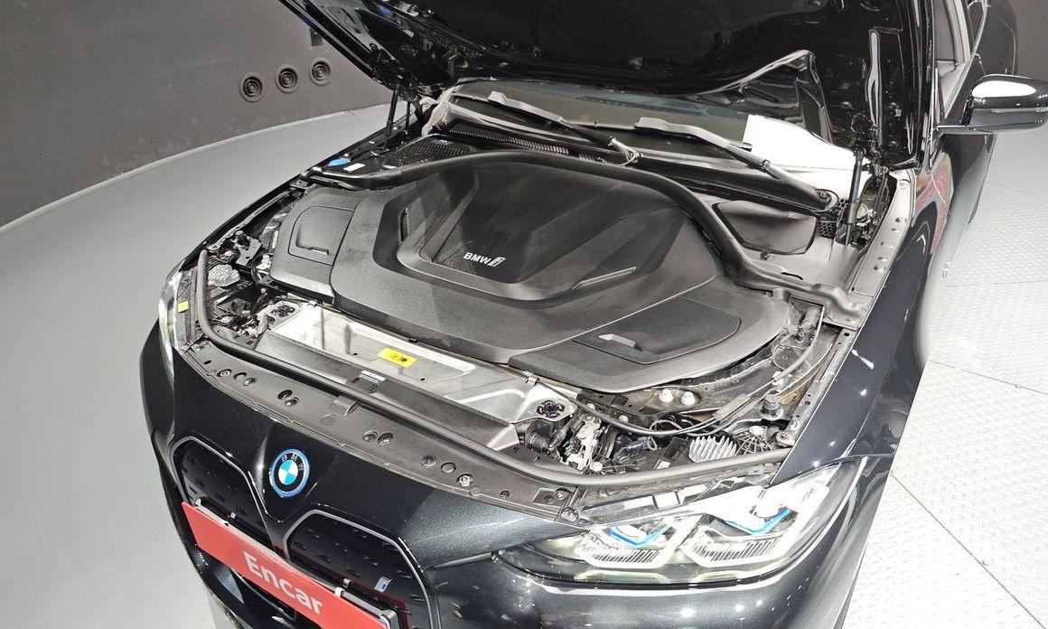 BMW i4 2024