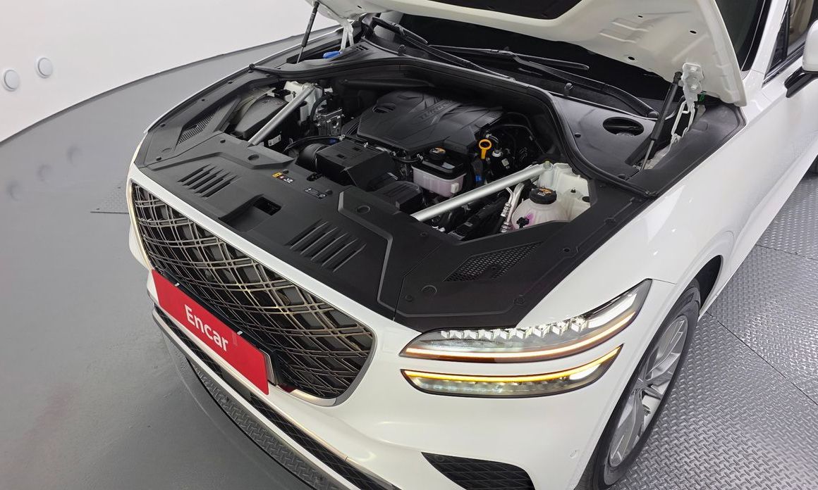 Genesis GV70 2025