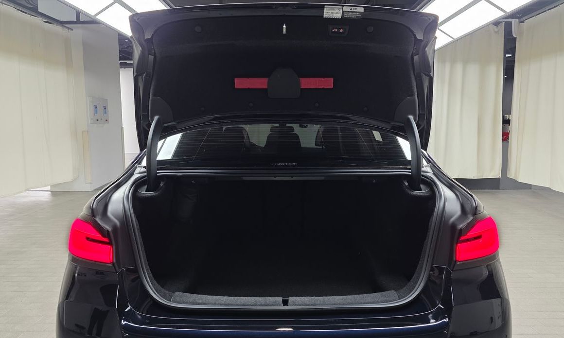 BMW 5-Series 2022