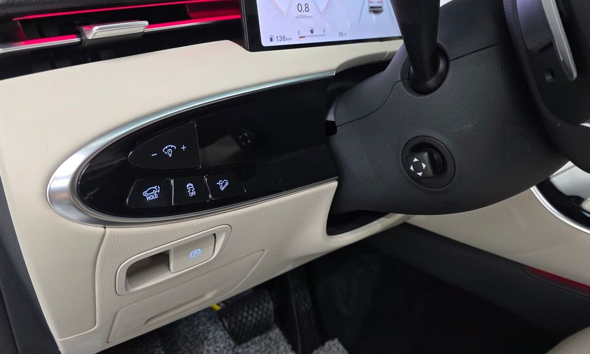 Genesis GV70 2025