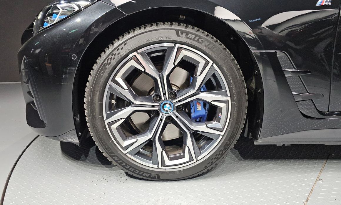 BMW i4 2024