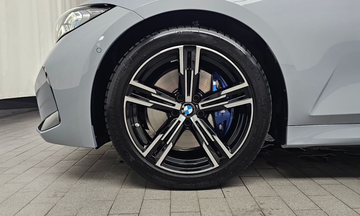 BMW 3-Series 2025