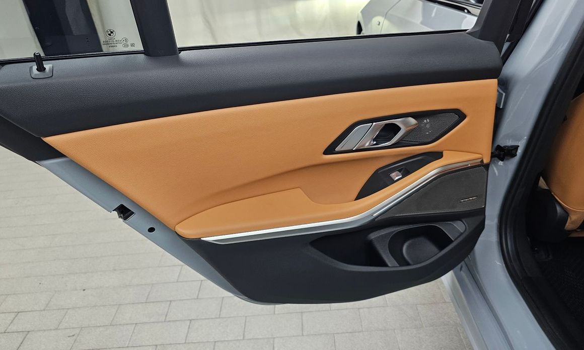 BMW 3-Series 2025
