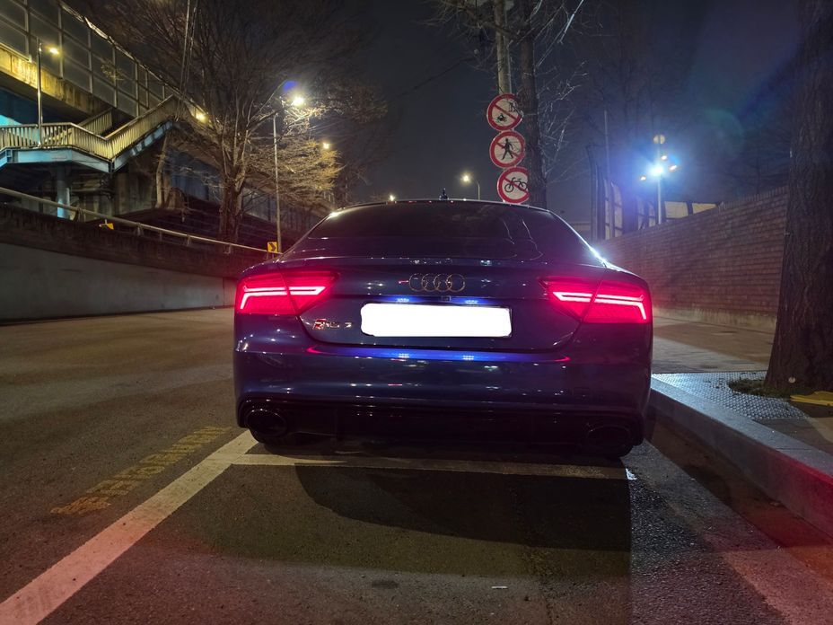 Audi RS7 2016