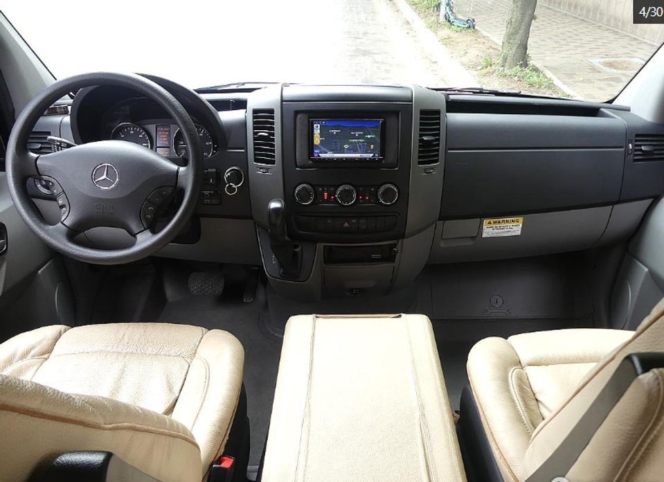 Mercedes-Benz Sprinter 2012