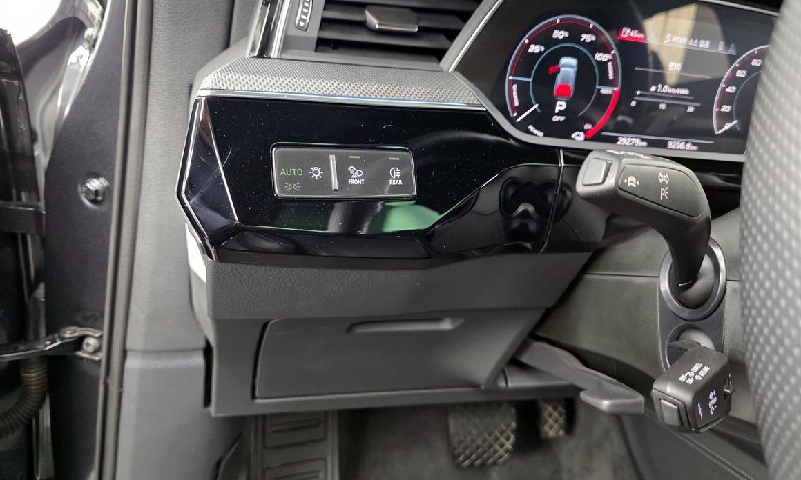 Audi e-tron 2023