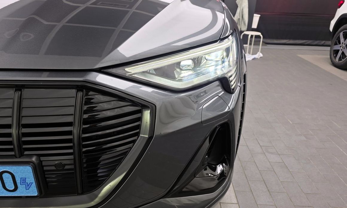 Audi e-tron 2023