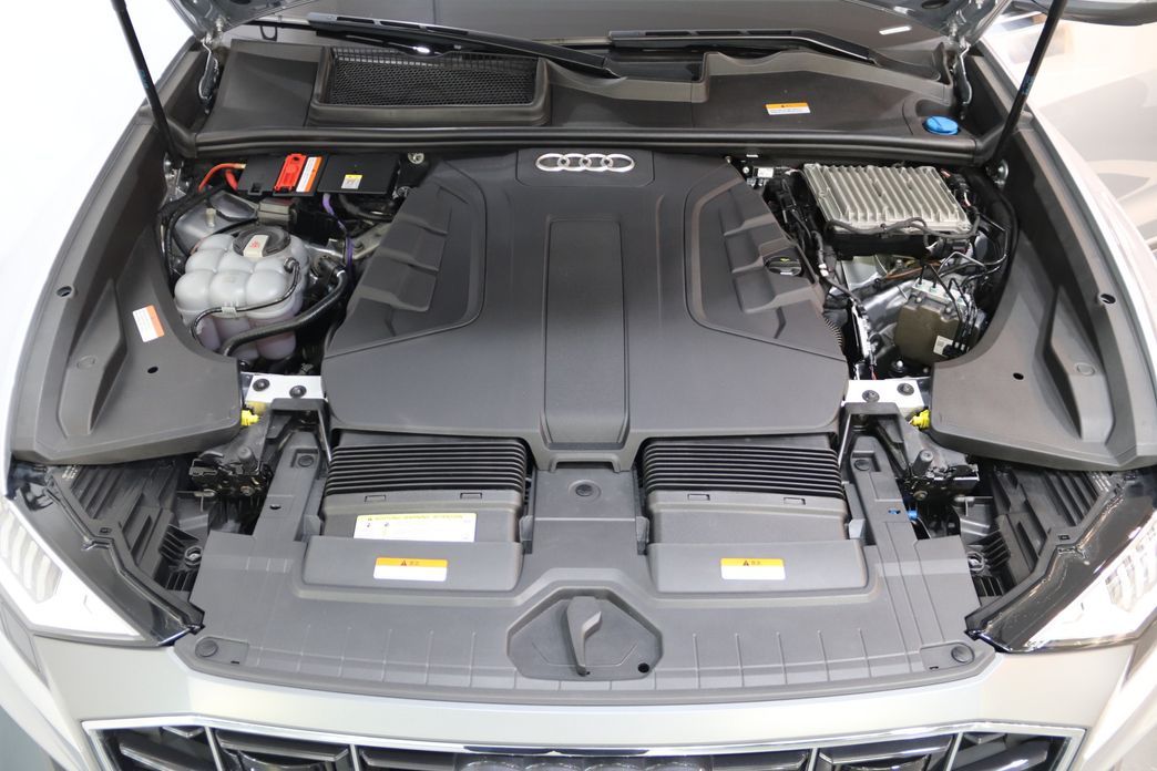Audi Q8 2021