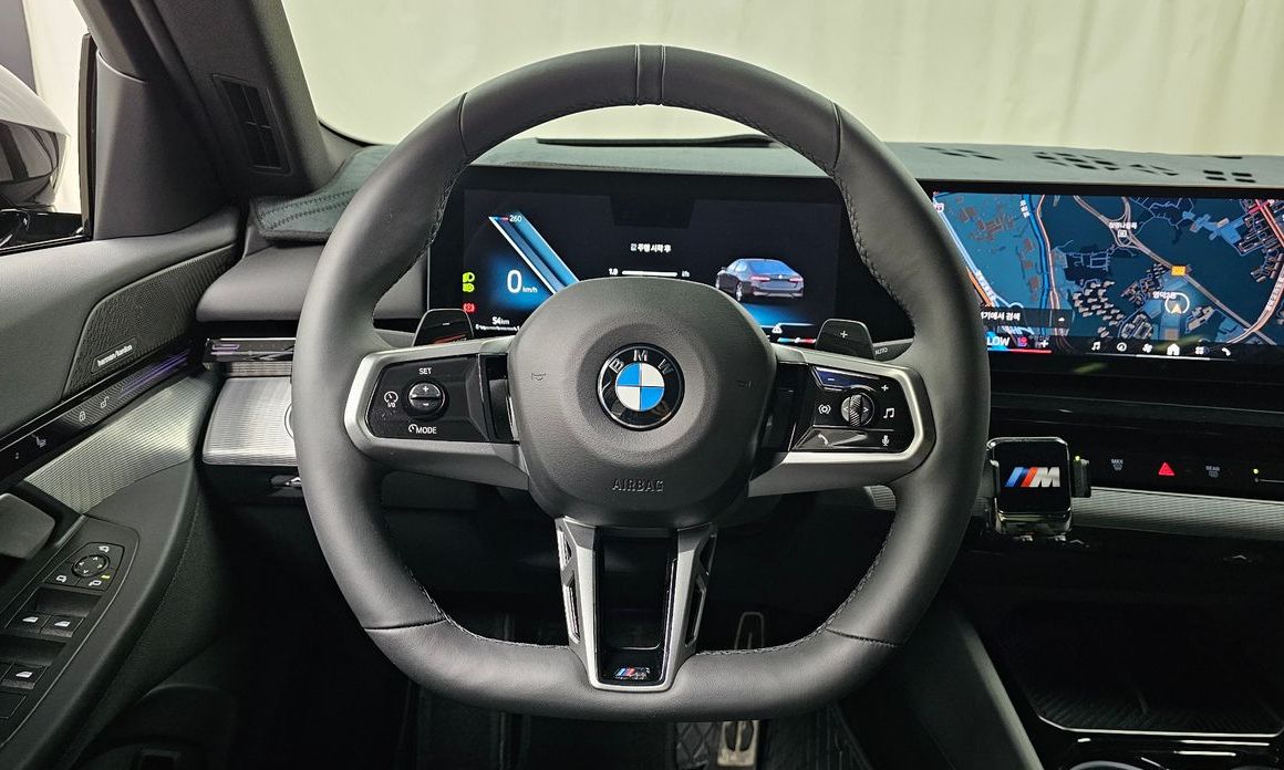 BMW 5-Series 2024