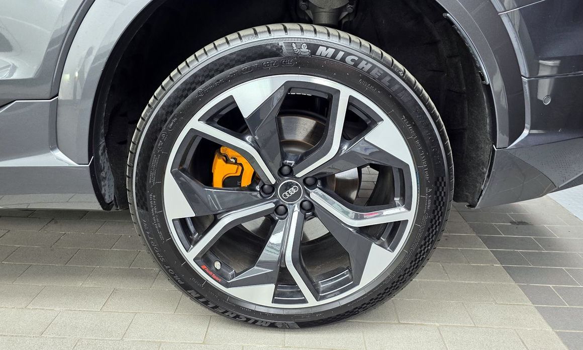 Audi e-tron 2023
