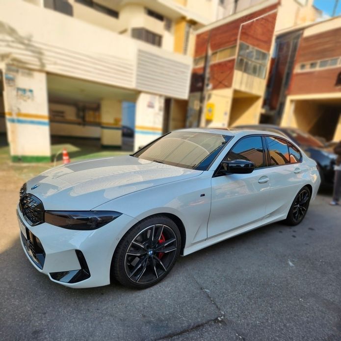 BMW 3-Series 2024