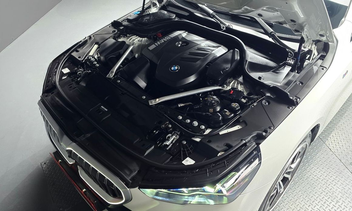 BMW 5-Series 2025