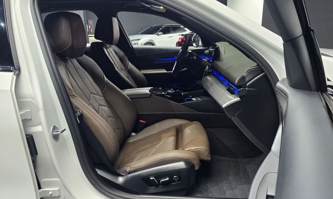 BMW 5-Series 2025