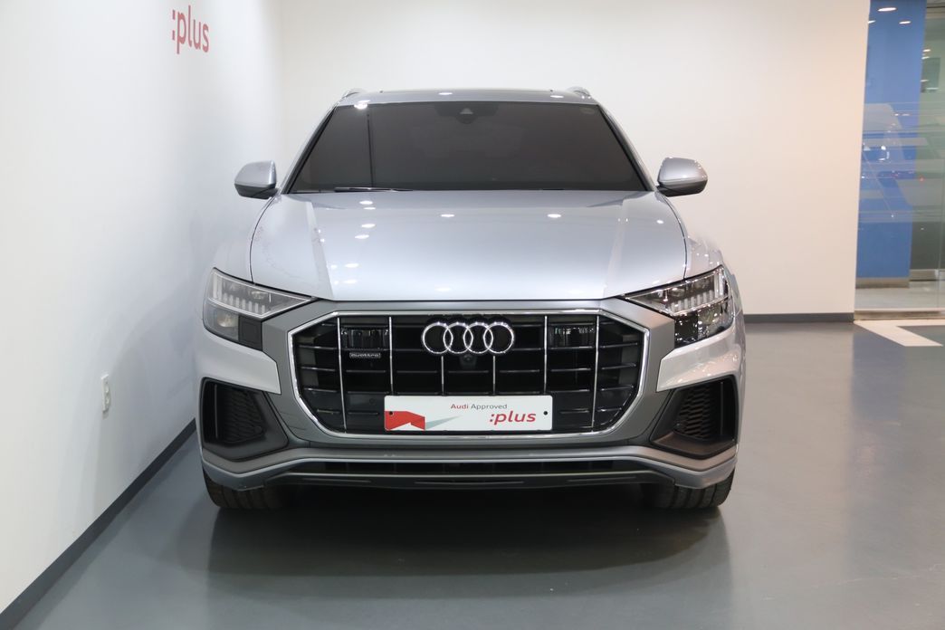 Audi Q8 2021