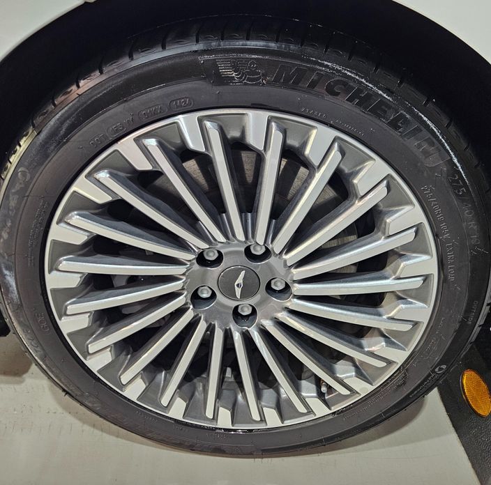 Genesis G80 2022