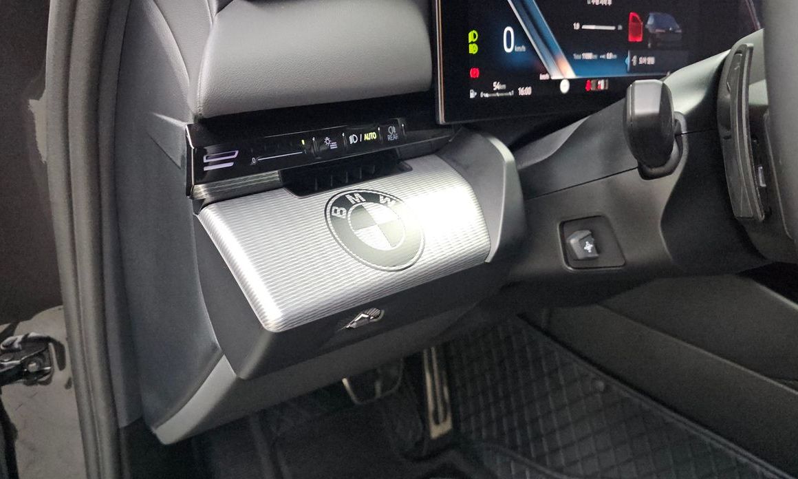 BMW 5-Series 2024