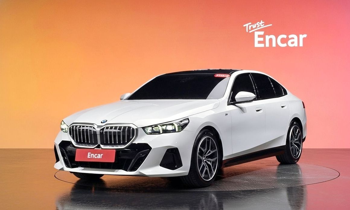 BMW 5-Series 2025