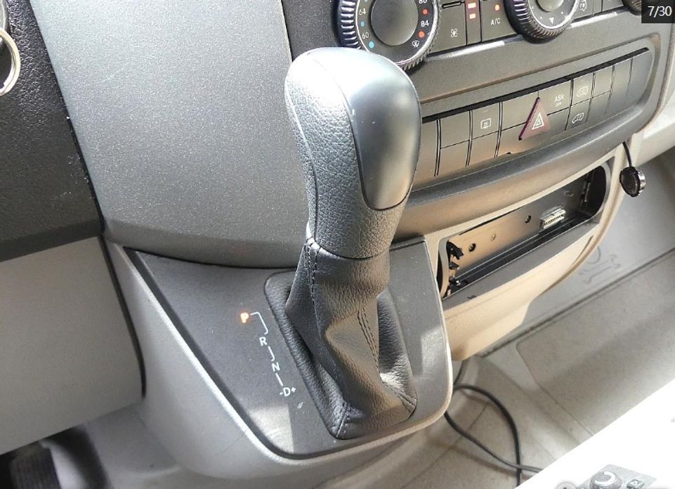 Mercedes-Benz Sprinter 2012