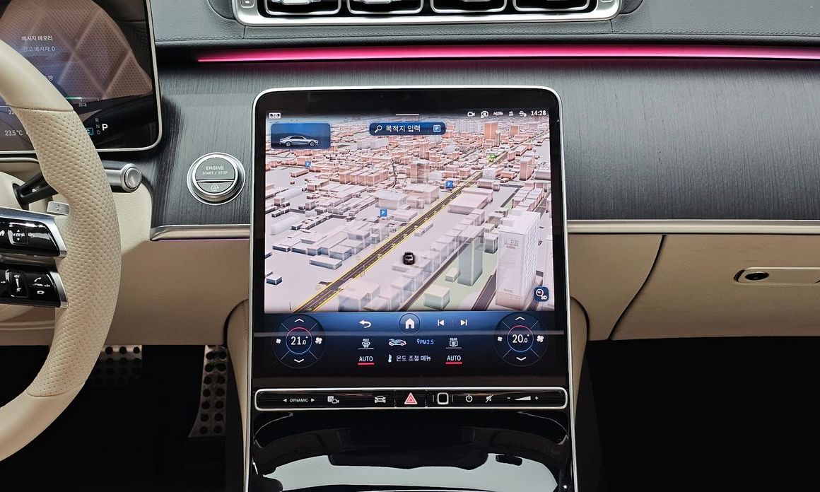 Mercedes-Benz S-Class 2021