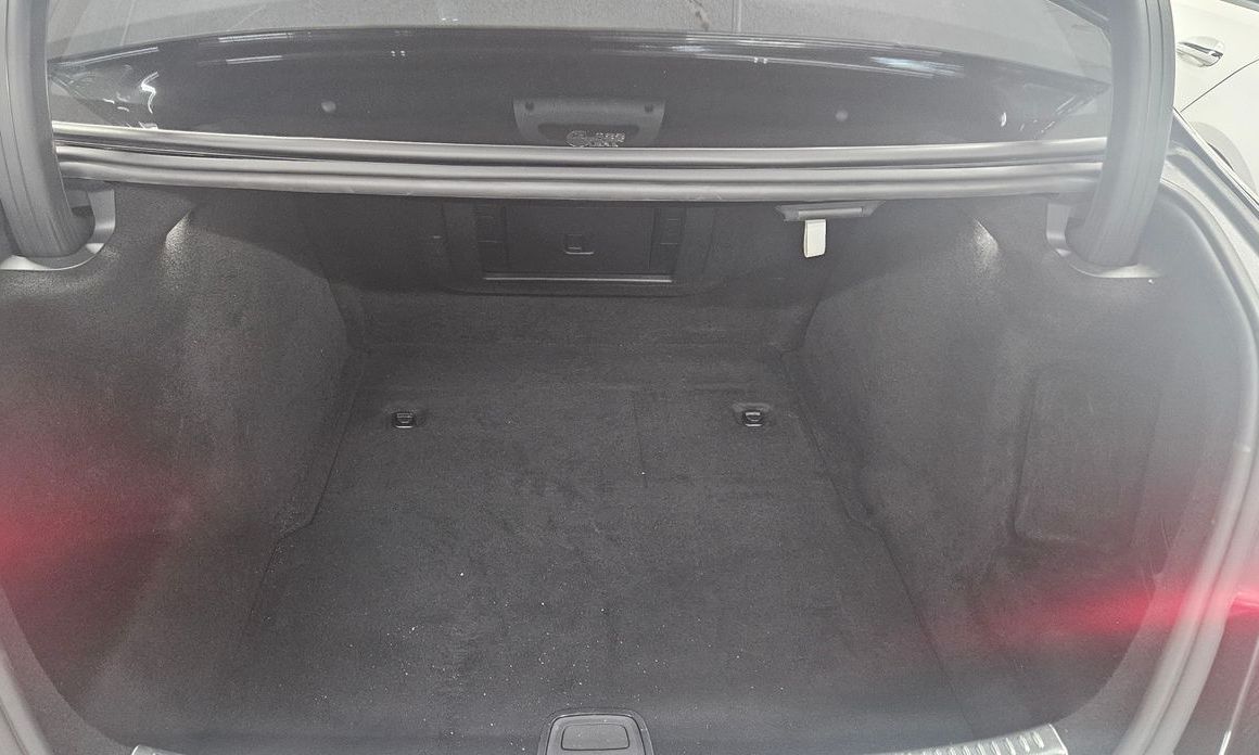 Mercedes-Benz S-Class 2021