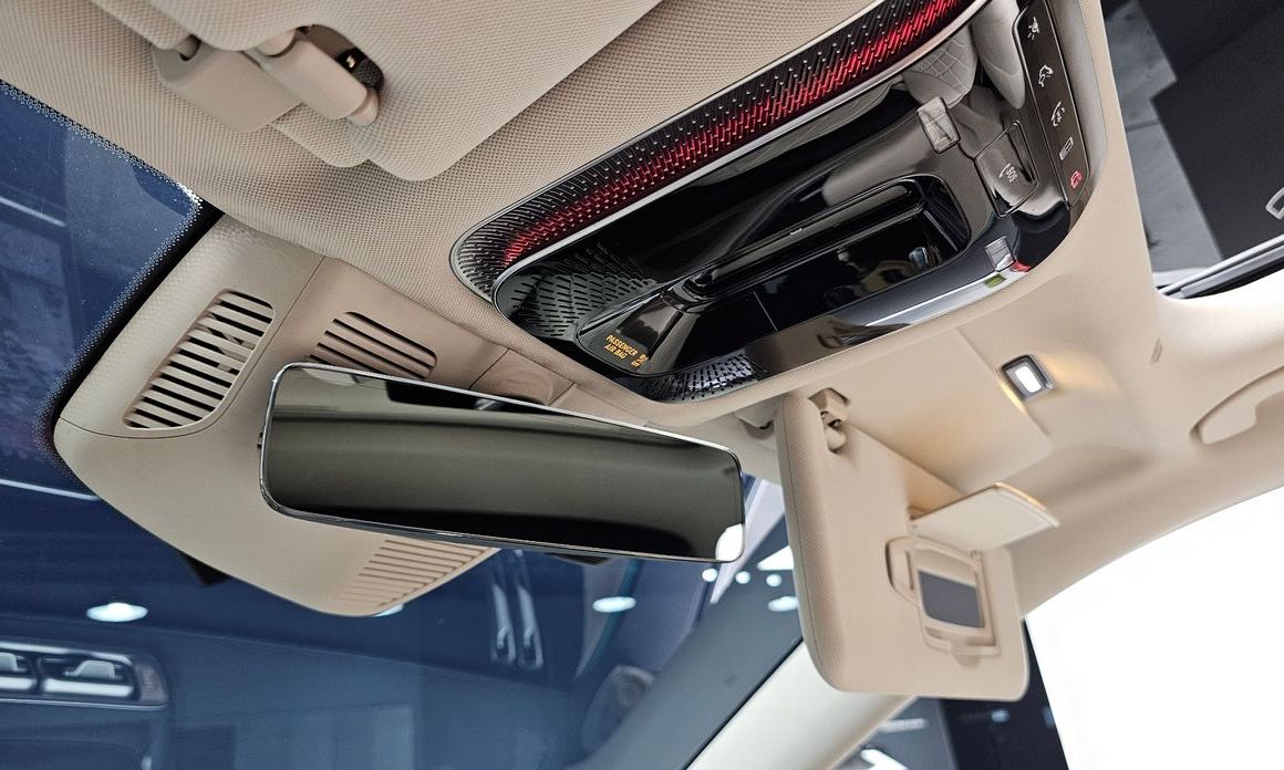 Mercedes-Benz S-Class 2021