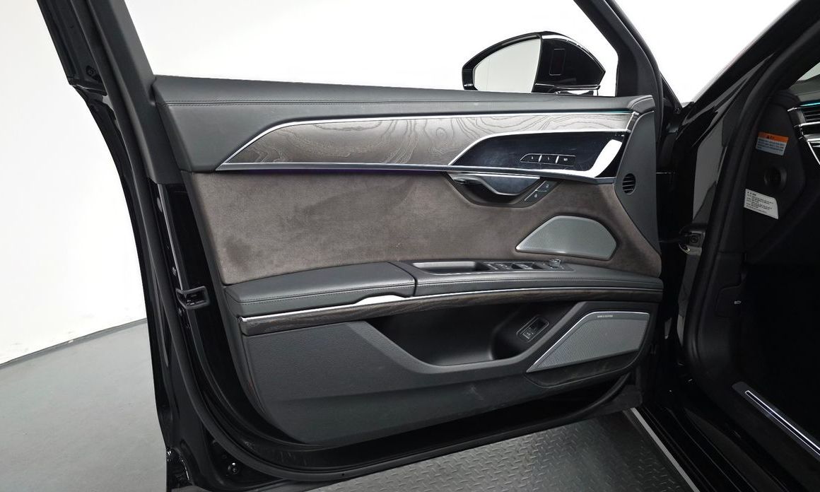 Audi A8 2023