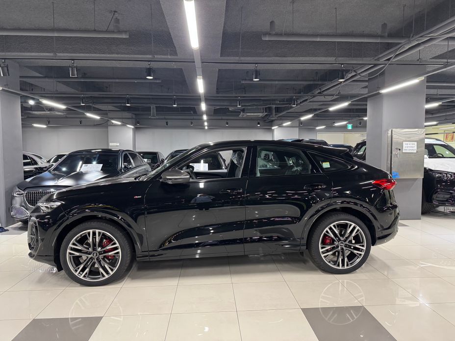 Audi Q5 2025