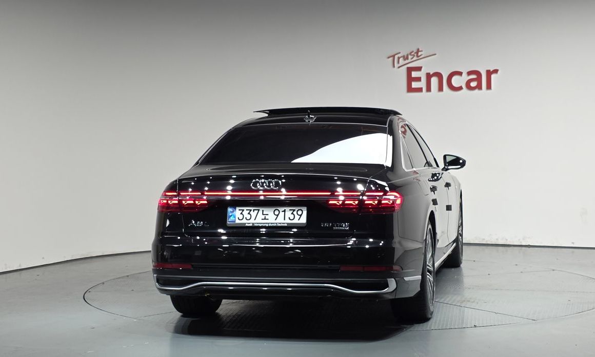 Audi A8 2023