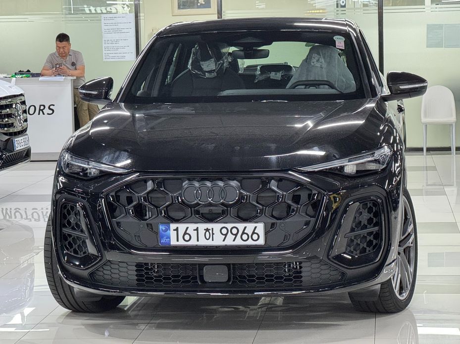Audi Q5 2025