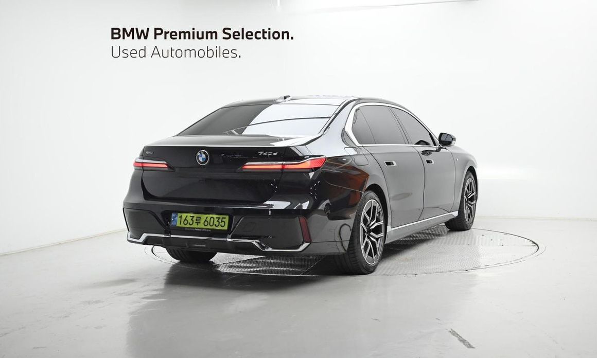 BMW 7-Series 2025