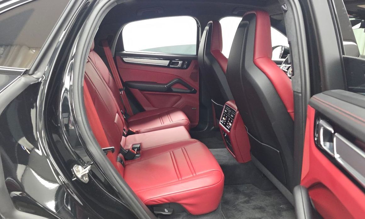 Porsche Cayenne 2023