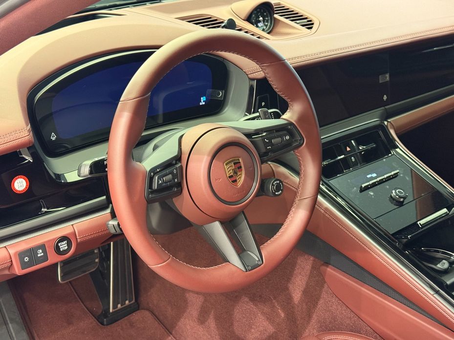 Porsche Panamera 2024