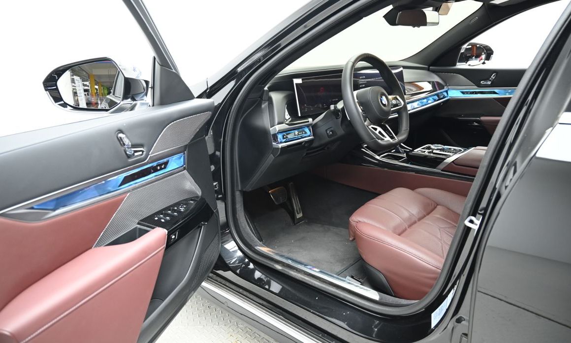 BMW 7-Series 2025
