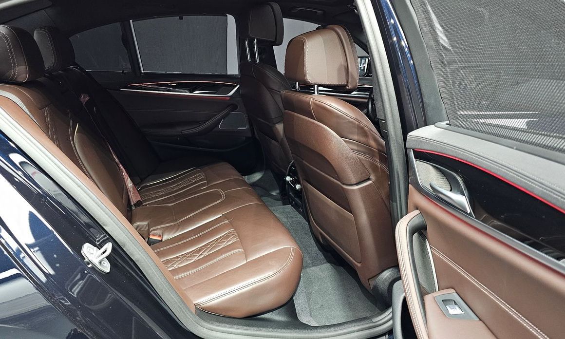 BMW 5-Series 2023