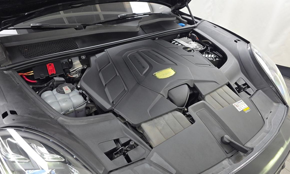 Porsche Cayenne 2023
