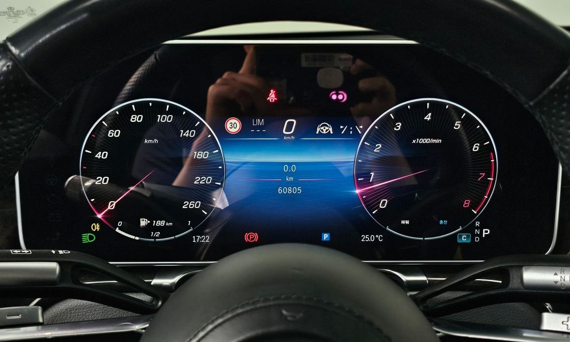 Mercedes-Benz S-Class 2023