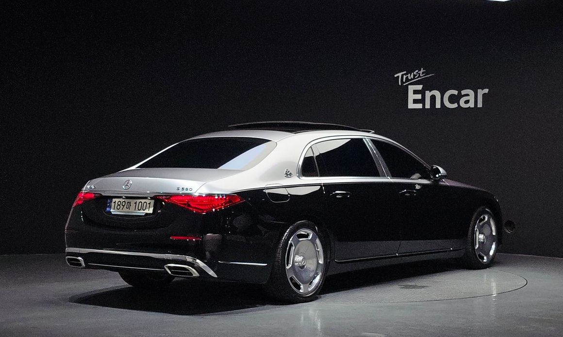 Mercedes-Benz S-Class 2023