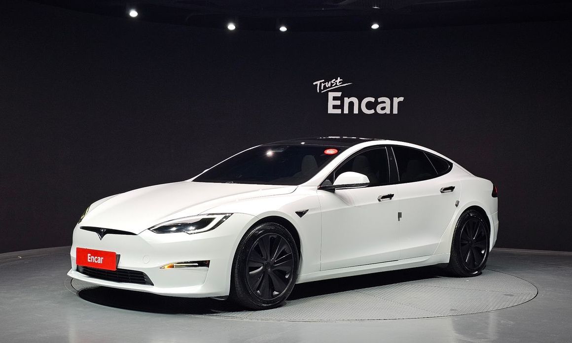 Tesla Model S 2023