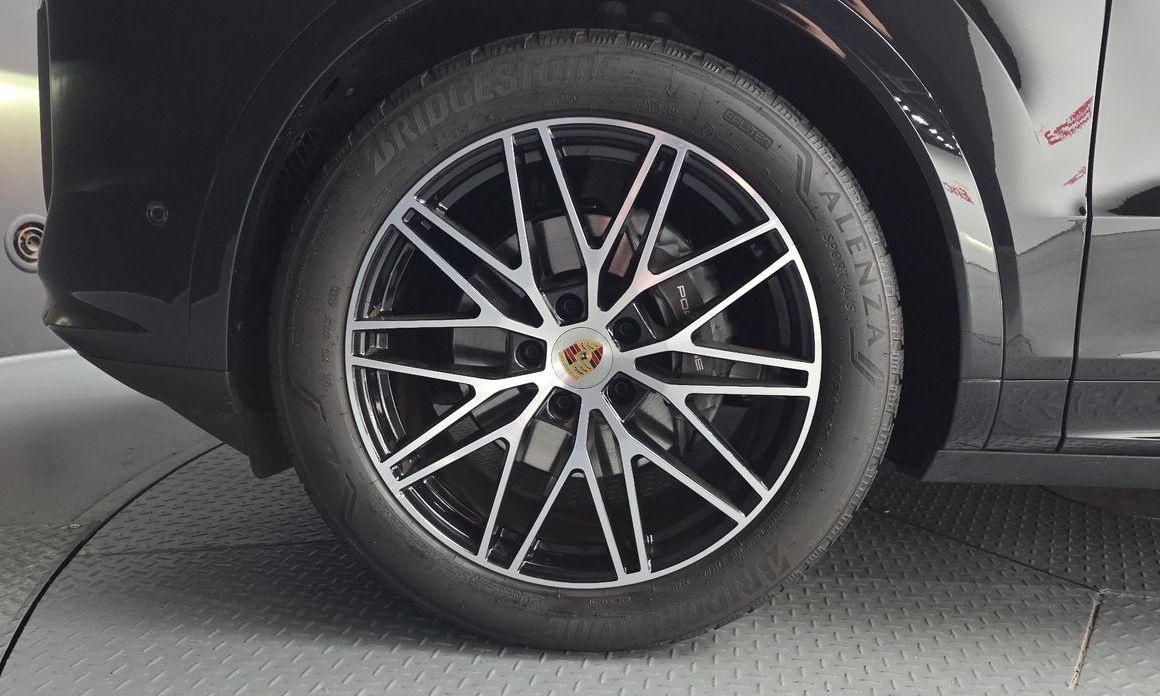 Porsche Cayenne 2024