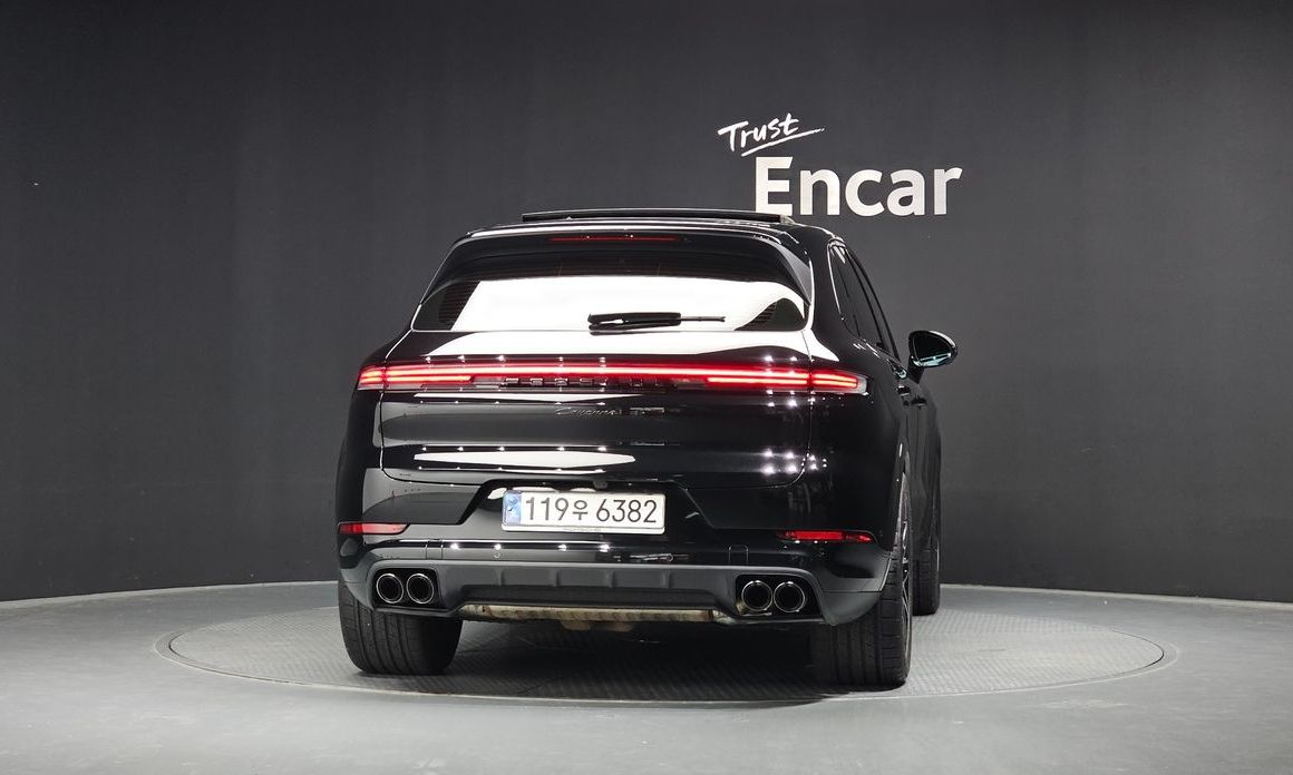 Porsche Cayenne 2024