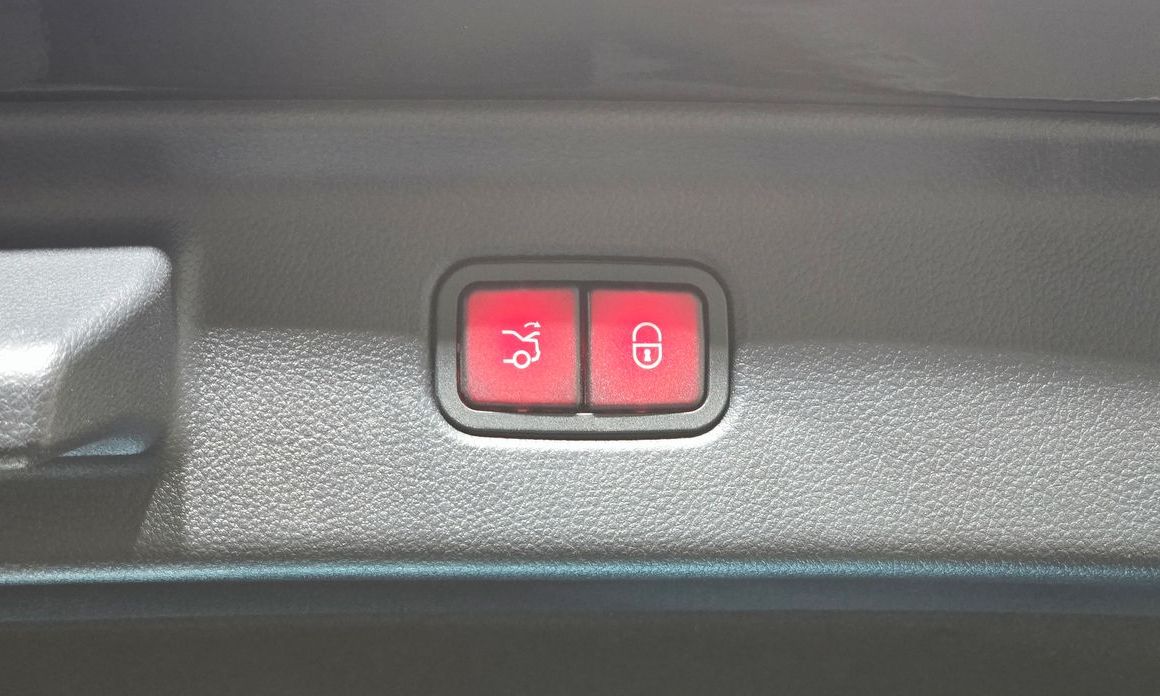 Mercedes-Benz S-Class 2023