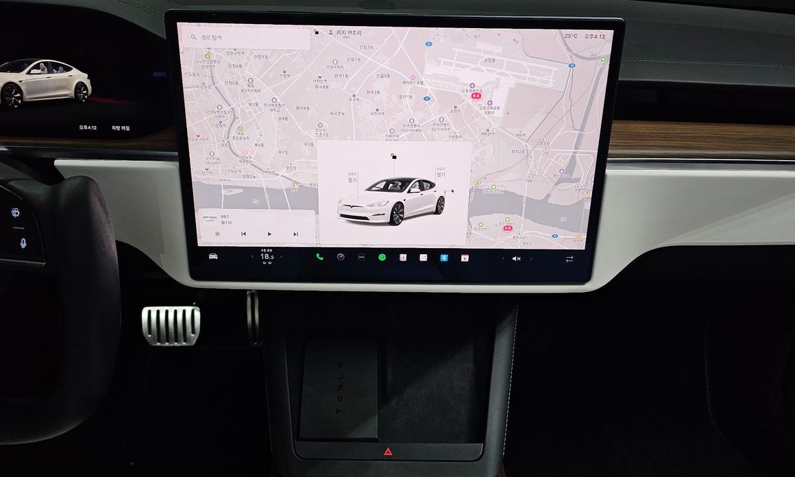 Tesla Model S 2023
