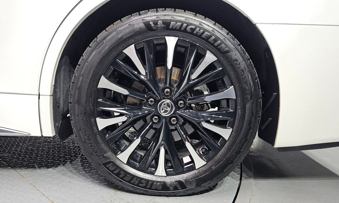 Toyota Alphard 2025
