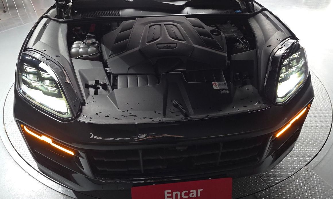 Porsche Cayenne 2024