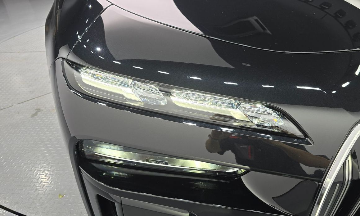 BMW i7 2025